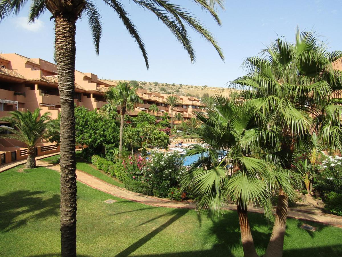 Apartementos Almerimar Golf Extérieur photo