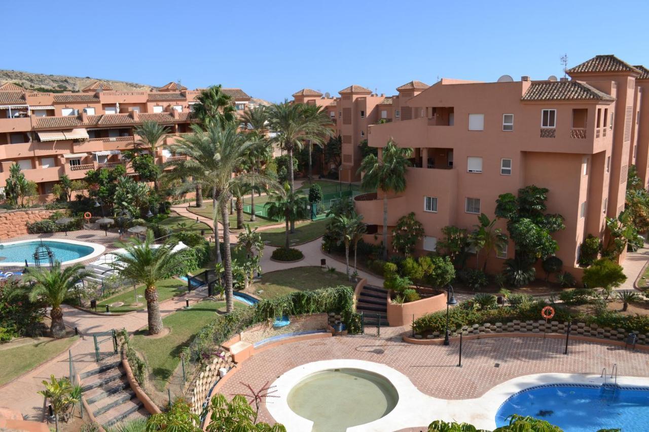 Apartementos Almerimar Golf Extérieur photo