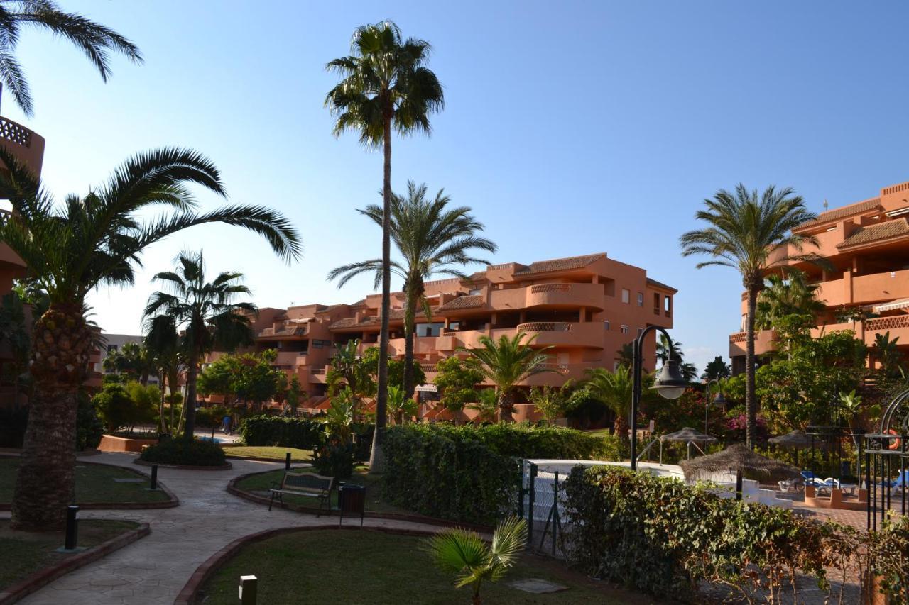 Apartementos Almerimar Golf Extérieur photo